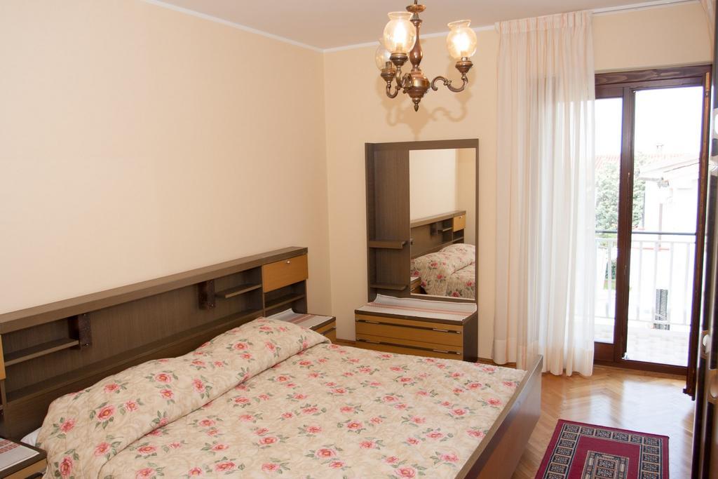 Apartments Silvia Porec Exterior photo